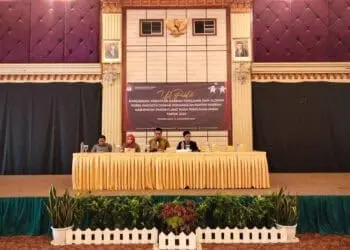 KPU Pandeglang sedang melaksanakan acara uji publik Dapil, di salah satu hotel di Pandeglang, beberapa waktu lalu. (ISTIMEWA)