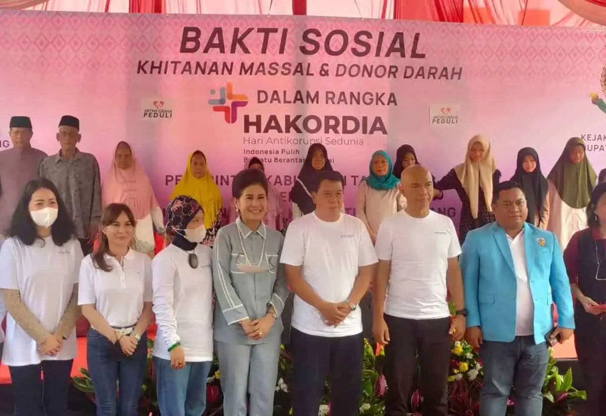 Kejari Kabupaten Tangerang Peringati Hari Anti Korupsi Sedunia dengan Baksos Kejari Kabupaten Tangerang Peringati Hari Anti Korupsi Sedunia dengan Baksos