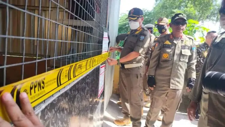 Satpol PP Kabupaten Serang Segel THM di JLS