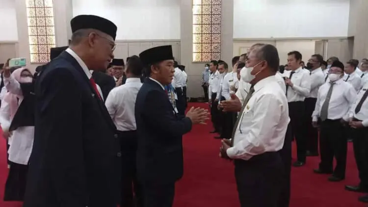 Ratusan Kepsek dan Pengawas Dilantik, PJ Gubernur Banten Tekankan Hal Ini