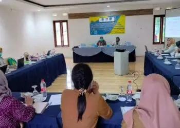 Para tenaga kesehatan dan Pegiat Kesehatan di Kabupaten Serang, melakukan pertemuan untuk membahas penanganan TBC. (ISTIMEWA)