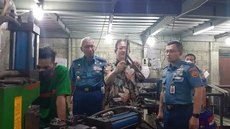 Dewan Ketahanan Nasional Kunjungi Pabrik Motor Listrik