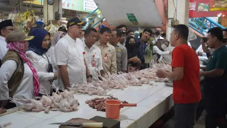 Jelang Nataru, Bupati Pantau Stok dan Harga Sembako