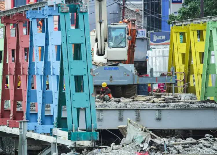 Foto Proses Perbaikan Jembatan Cisadane Kota Tangerang