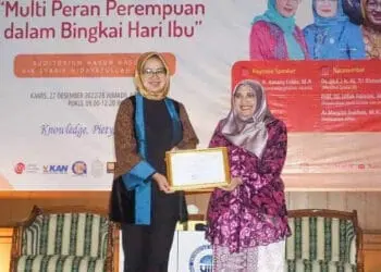 Makna Hari Ibu, Airin Jadi Kepala Daerah Layaknya Seorang Ibu