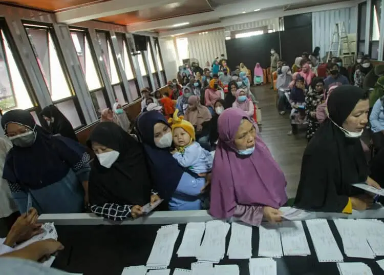 Foto Penyaluran BNT untuk UMKM di Kota Tangerang
