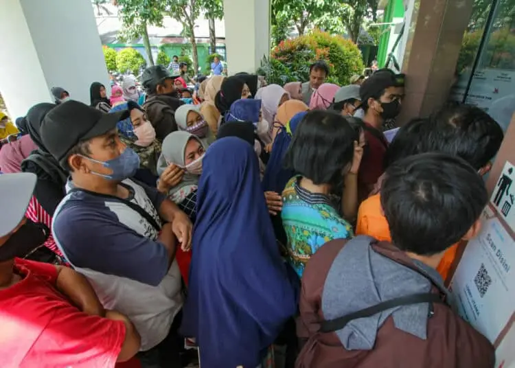 Foto Penyaluran BNT untuk UMKM di Kota Tangerang