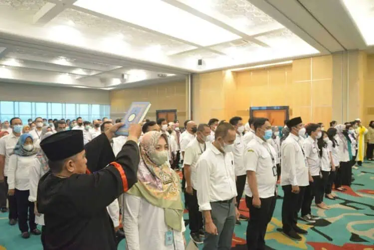 Wali Kota Benyamin Davnie Lantik 210 Pejabat Fungsional