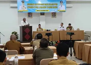 Pemkab Serang mengevaluasi keterbukaan informasi publik, dengan menghadirkan seluruh jajaran OPD, Selasa (13/12/2022). (ISTIMEWA)