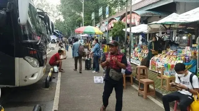 Jumlah Penumpang di Terminal Poris Plawad Meningkat, Harga Tiket Masih Stabil