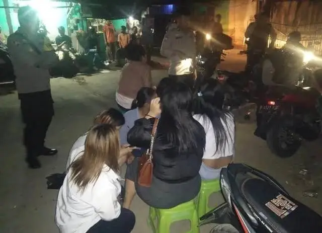 Polisi Obok-obok Acara Dangdutan, Perempuan "Tukang Cai" Kena Razia
