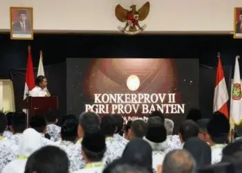 Pj Gubernur Banten Al Muktabar, mendorong Persatuan Guru Republik Indonesia (PGRI) turut berperan dalam meningkatkan kualitas mutu Pendidikan di Provinsi Banten. (ISTIMEWA)