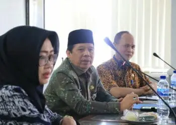 Sekda Kabupaten Serang, Tb. Entus Mahmud Sahiri, menerima kunjungan dari UNPAD Bandung, Jawa Barat, Kamis (19/1/2023). (SIDIK/SATELITNEWS.COM)