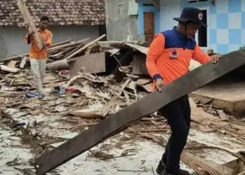 Lapuk, Satu Rumah Nelayan di Pandeglang Ambruk Diterjang Angin Kencang