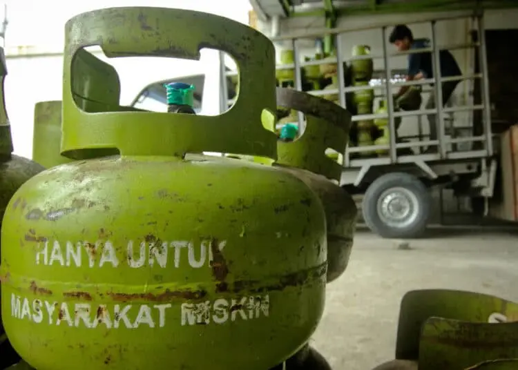 Foto Rencana Pembelian Gas Elpiji Subsidi Menggunakan KTP