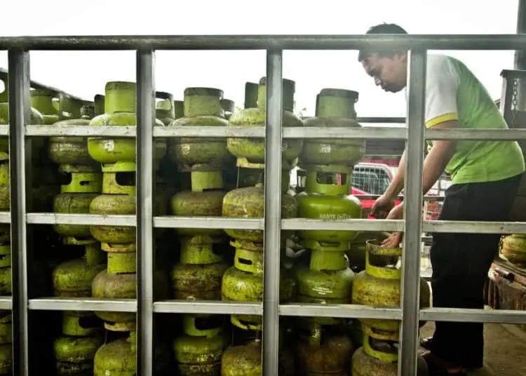Foto Rencana Pembelian Gas Elpiji Subsidi Menggunakan KTP