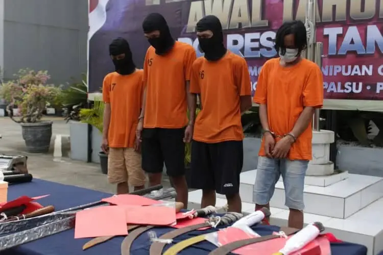 Lukai Enam Warga di Warung Angkringan, Empat Anggota Gangster Briges Ditangkap