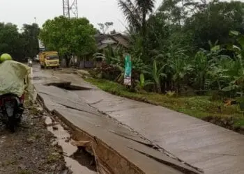 Jalan Rusak Akibat Bencana, Pemprov Siapkan Anggaran  Rp 18 M untuk Memperbaikinya