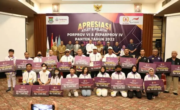 Bupati Tangerang Beri Bonus Prestasi Bagi Atlet Porprov VI dan Peparprov IV Banten