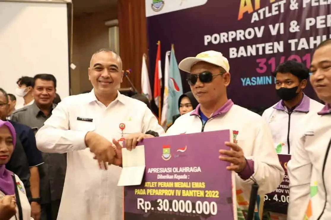 Bupati Tangerang Beri Bonus Prestasi Bagi Atlet Porprov VI dan Peparprov IV Banten Bupati Tangerang Beri Bonus Prestasi Bagi Atlet Porprov VI dan Peparprov IV Banten