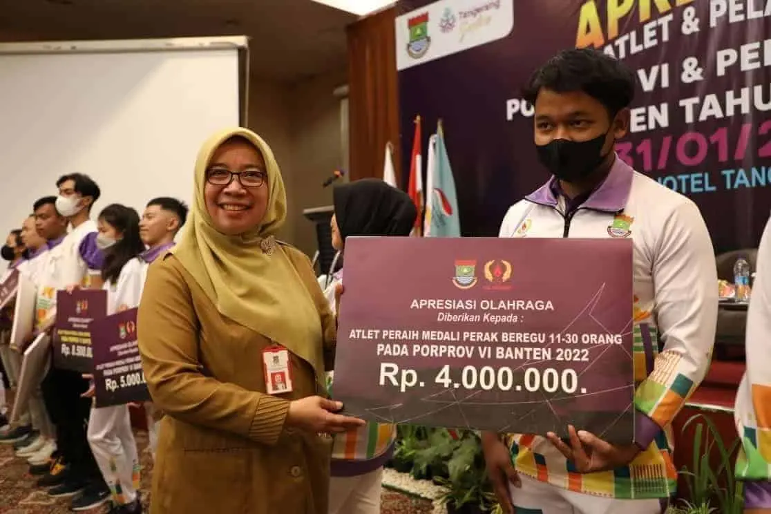 Bupati Tangerang Beri Bonus Prestasi Bagi Atlet Porprov VI dan Peparprov IV Banten Bupati Tangerang Beri Bonus Prestasi Bagi Atlet Porprov VI dan Peparprov IV Banten