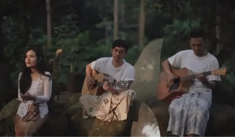 Lirik Lagu Aguna - Soegi Bornean