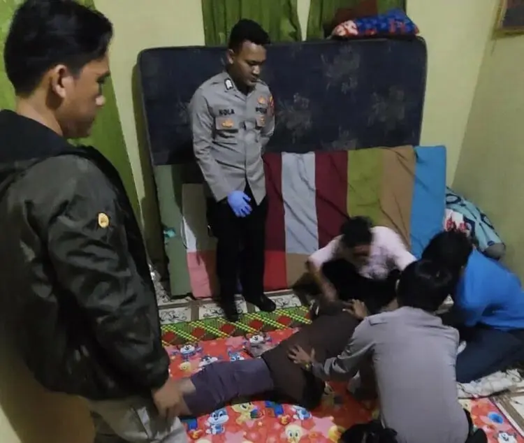 Warga Pagelaran Ini Ditemukan Gantung Diri Pakai Kerudung