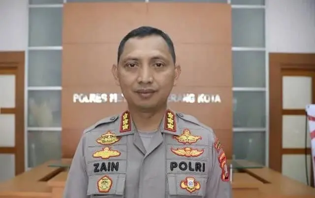 Nongkrong Sambil Bawa Celurit, 7 Remaja Diamankan Personel Polsek Cipondoh