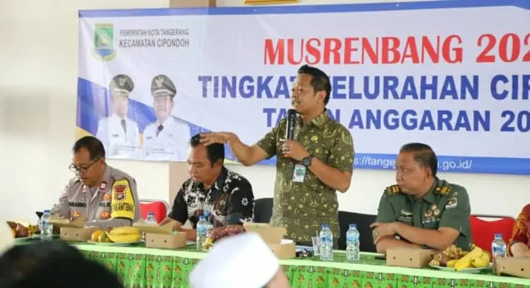 Pembangunan Fisik Masih Menjadi Aspirasi Masyarakat Kelurahan Cipondoh