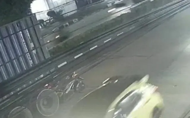 Tabrak Kontainer Mogok di Cipondoh, Pemotor Tewas di Lokasi