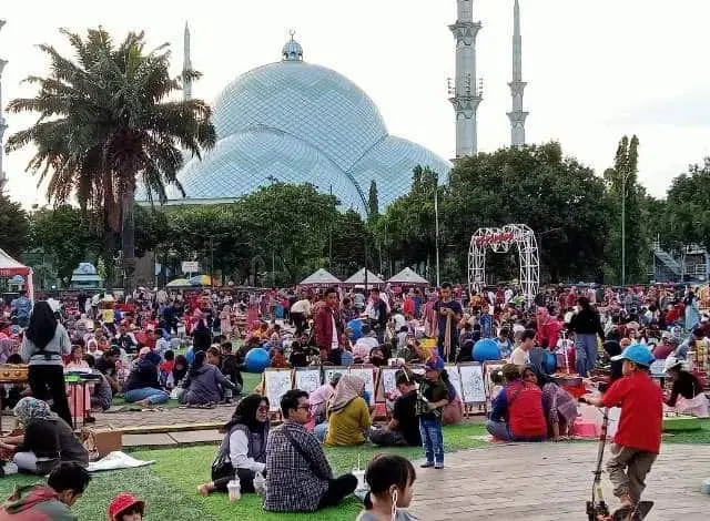 Libur Tahun Baru, Taman Tematik di Kota Tangerang Dipadati Pengunjung Libur Tahun Baru, Taman Tematik di Kota Tangerang Dipadati Pengunjung