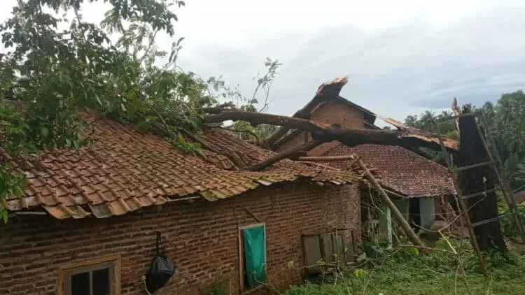 7 Rumah dan 1 Kobong Ponpes di Kabupaten Serang Rusak