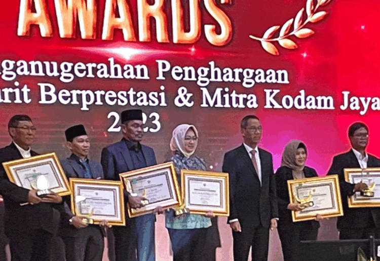 Raih Jayakarta Award 2023, Kinerja Airin Diapresiasi Kodam Jaya