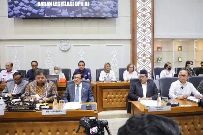 Baleg DPR RI Setuju RUU Perppu Cipta Kerja Menjadi UU
