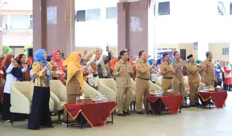 Dinas P3AP2KB Kota Tangerang Beri Apresiasi Kader dalam Lomba Keren Jasa