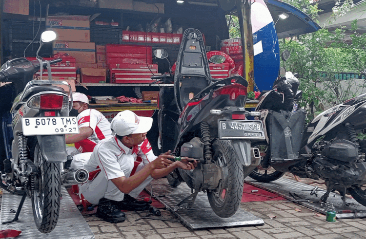 Hari Pers Nasional, Wahana Service Wartawan Otomotif