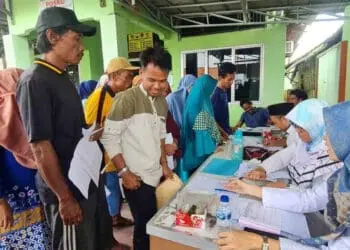 Pelayanan Adminduk di kawasan Kepulauan, oleh petugas Disdukcapil Kabupaten Serang, Kamis (2/2/2023). (ISTIMEWA)