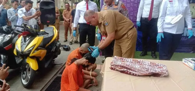 Bupati Zaki Gunduli Anggota Gangster