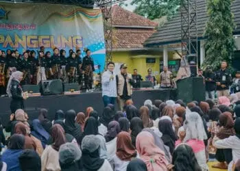 Kreatif dan Inovatif, Bentang Panggung Yumaga SMPN 3 Pandeglang Diapresiasi Rizki Natakusumah