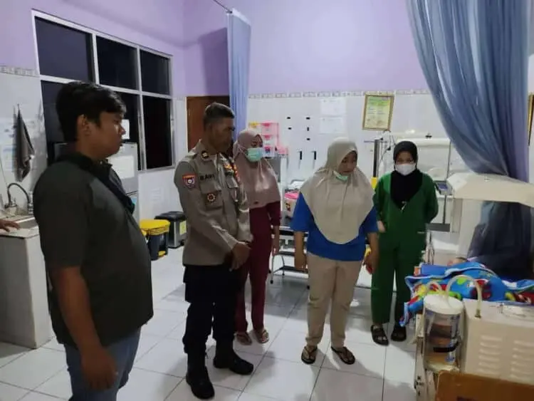 Heboh Penemuan Bayi dalam Kardus di Cikasungka