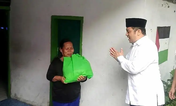 Sambut 3 Dekade Kota Tangerang, ASN Pemkot Berbagi Ribuan Paket Sembako ke Masyarakat