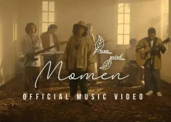 Lirik Lagu Momen - Daun Jatuh