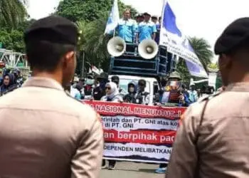 Ekspor Melambat, Badai PHK Masih Mengancam