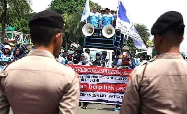 Ekspor Melambat, Badai PHK Masih Mengancam