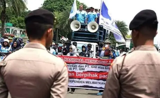 Ekspor Melambat, Badai PHK Masih Mengancam
