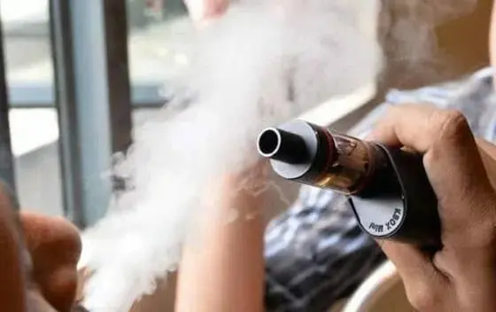 Akademisi Sebut Tembakau Alternatif Lebih Rendah Risiko daripada Rokok