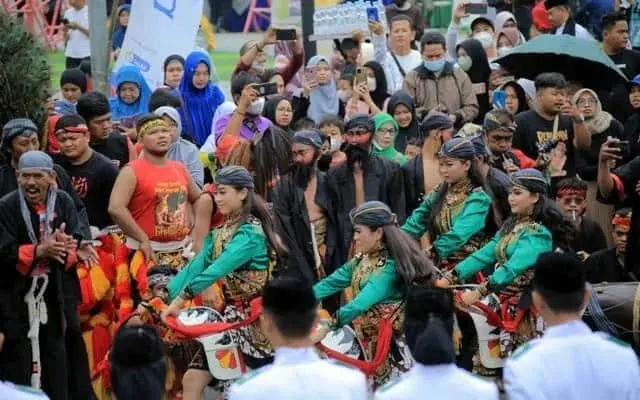 Gerak Jalan Kebangsaan Kota Tangerang Dimeriahkan Keragaman Nusantara Gerak Jalan Kebangsaan Kota Tangerang Dimeriahkan Keragaman Nusantara