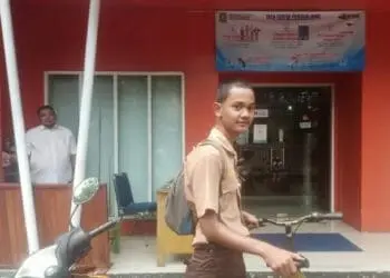 Siswa Ini Rela Kayuh Sepeda dari Jauh untuk Bisa Belajar di Perpusda Kota Tangerang