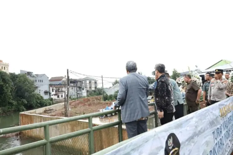 Turap Diharapkan Mampu Atasi Banjir Puri Bintaro Indah