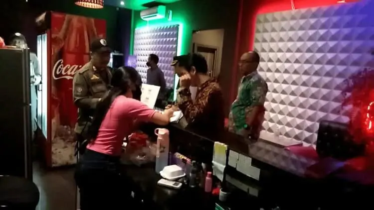 Jelang Ramadan, Satpol PP Tangsel Razia Miras di 7 Lokasi